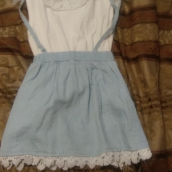 Clothes - Picture 2 of 2